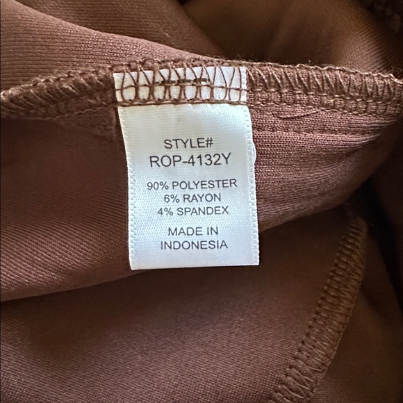 Zenana Scuba Drawstring Brown Wide-Leg Pants
Boutique 
NWT - Picture 7 of 7